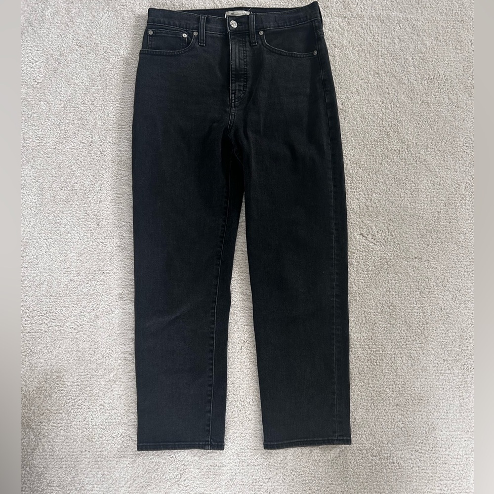 Classic Straight Jean Women’s size 27 in a dark gray denim
